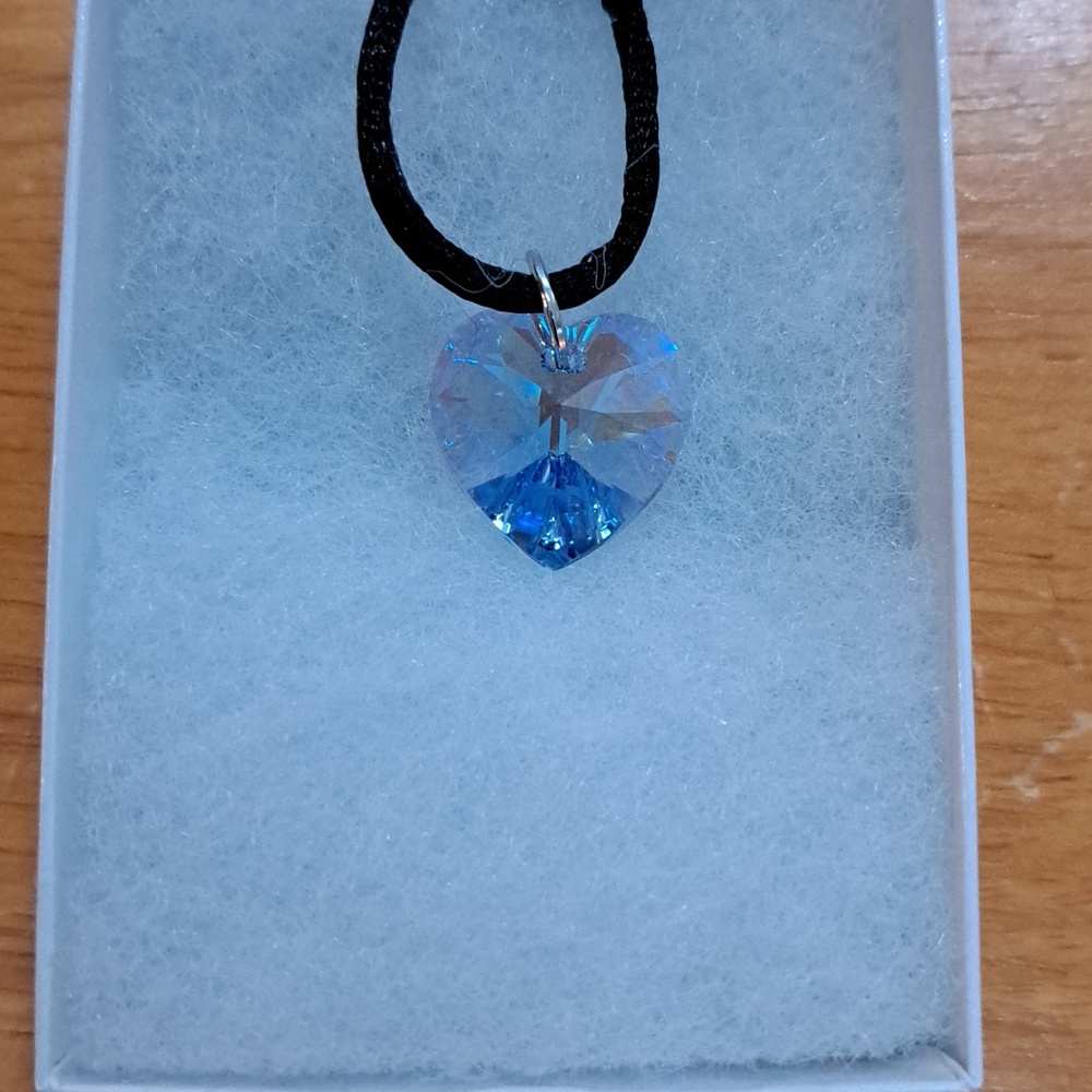 Crisp Morning Freesia Crystal Heart Necklace - Picture 2 of 6